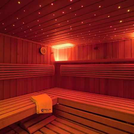 콩그레스 호텔 4*