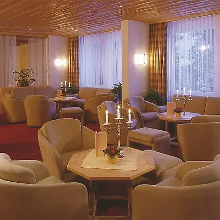 호텔 콩그레스 4*