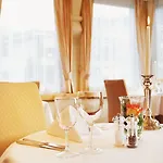 Kongress 4*